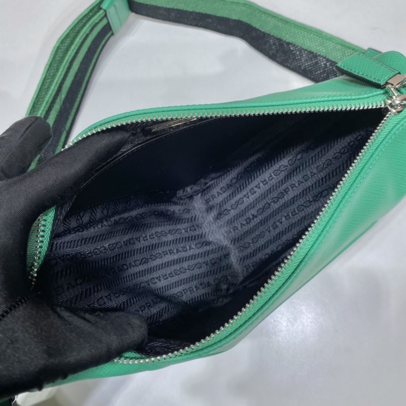 Pra*a triangle pouch